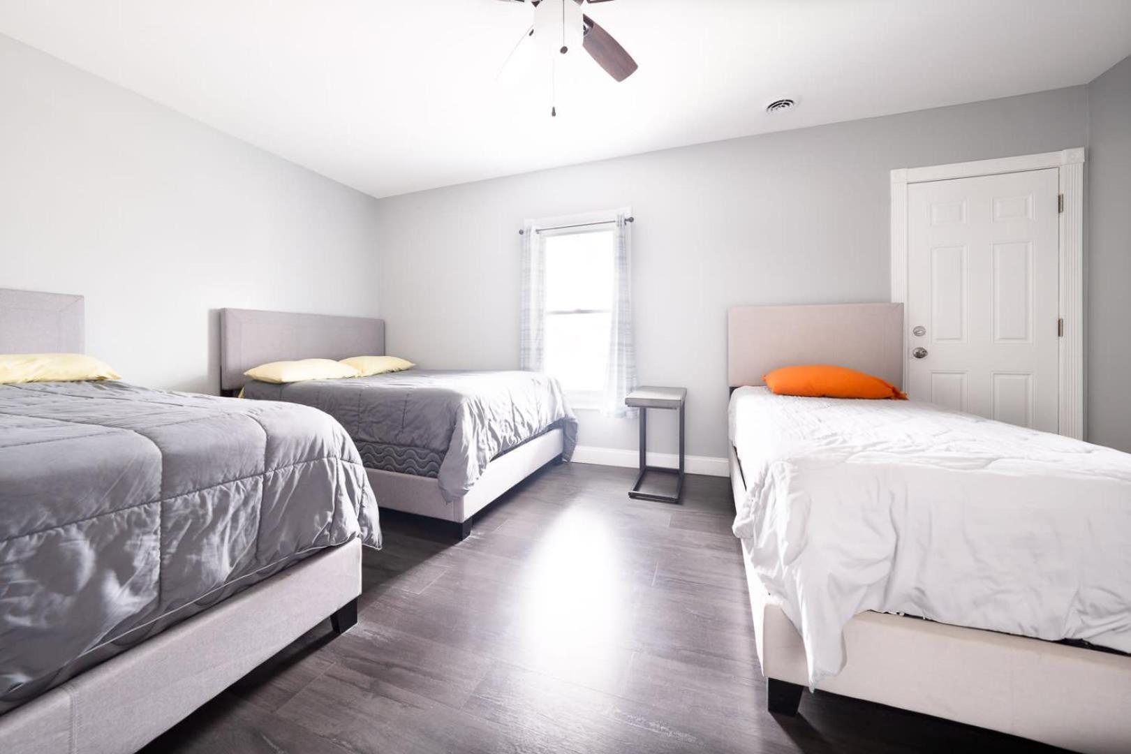 Comfy 4Br, 1 Bath Near The Falls & Casino 尼亚加拉瀑布 外观 照片